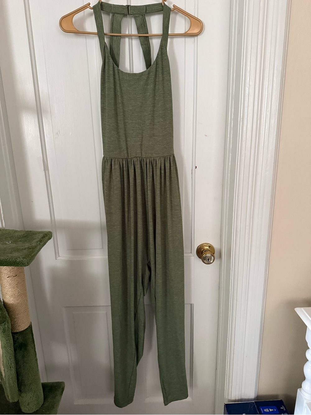 Halara Women’s Olive Green Sleeveless Jumpsuit